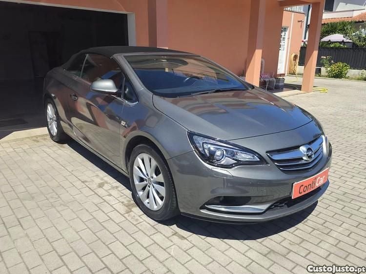 Cinza Usado 2017 Opel Cascada S Cabrios | € 14.990 - Imagem 1/1