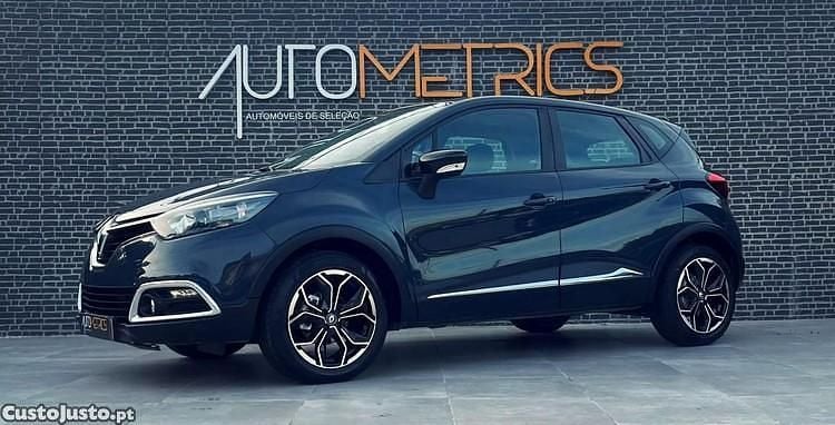 Azul Usado 2017 Renault Captur Expression SUV | € 12.990 (Bom preço) - Imagem 1/1