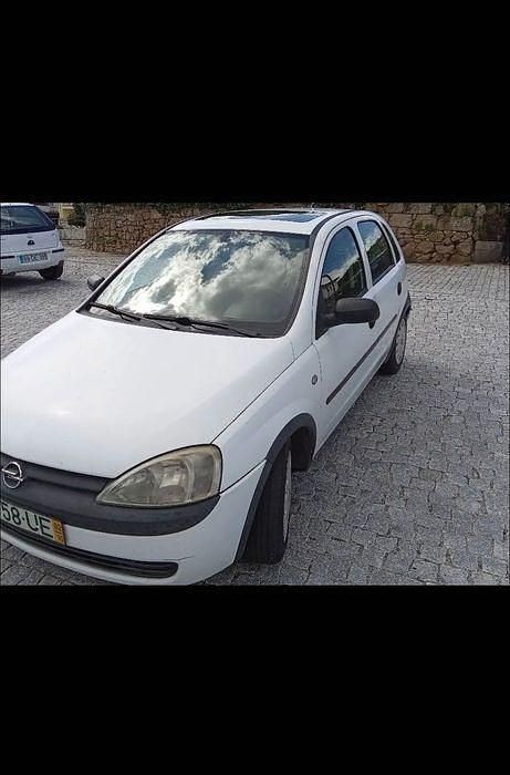 Usado Opel Corsa 65 HP (47 kW) 2002 Sedan