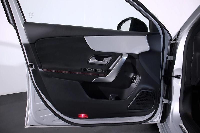 Usado Mercedes A250 AMG line 218 HP (160 kW) 2022 Cinza Sedan