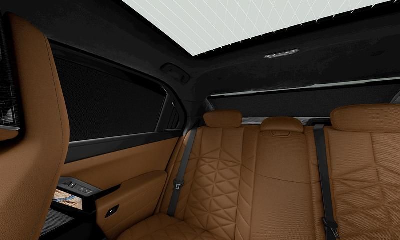 Usado BMW 750e Shadowline 489 HP (359 kW) 2025 Sedan