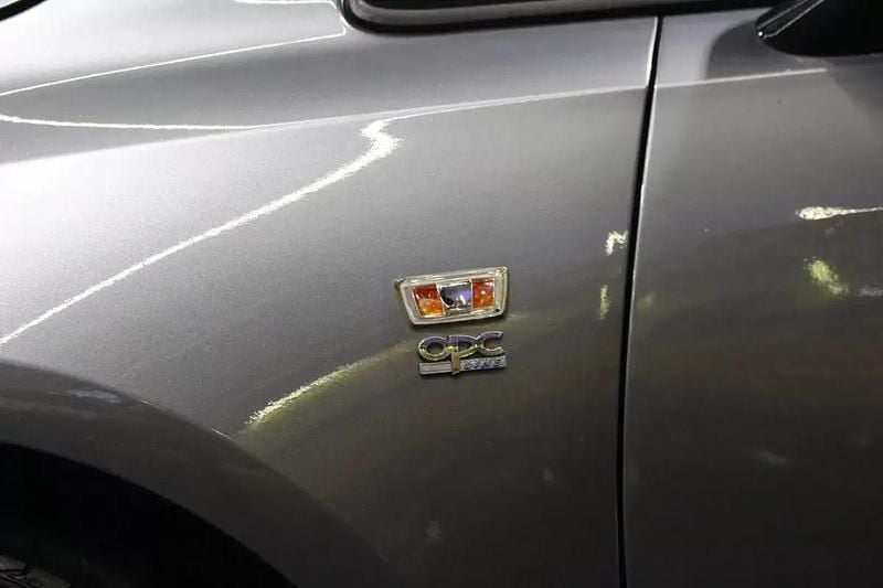 Usado Opel Corsa 115 HP (84 kW) 2017 Cinza antracite Citadino