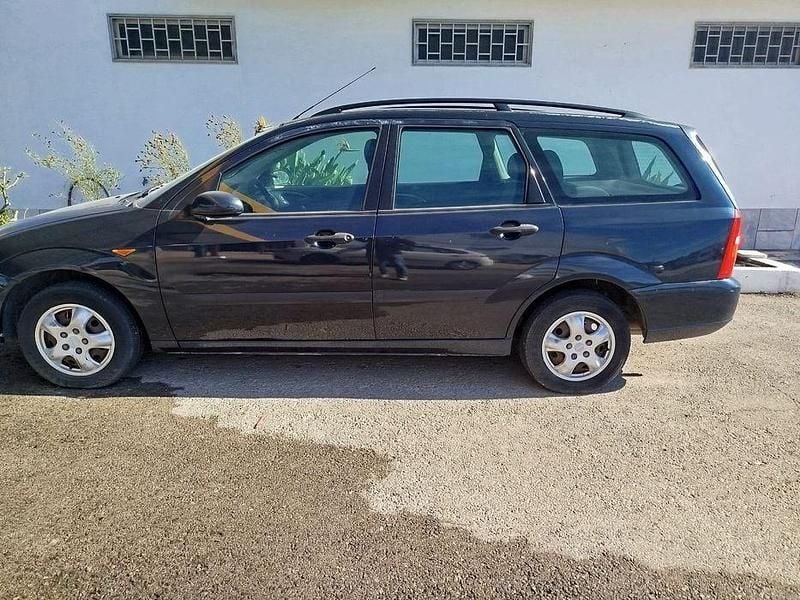 Usado 2001 Ford Focus Carrinha | € 2.700 (Caro) - Imagem 1/4