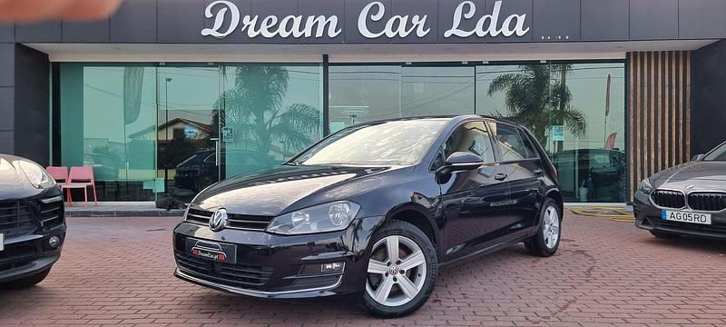 Preto Usado 2016 VW Golf VII Trendline Citadino | € 14.900 (Preço justo) - Imagem 1/4