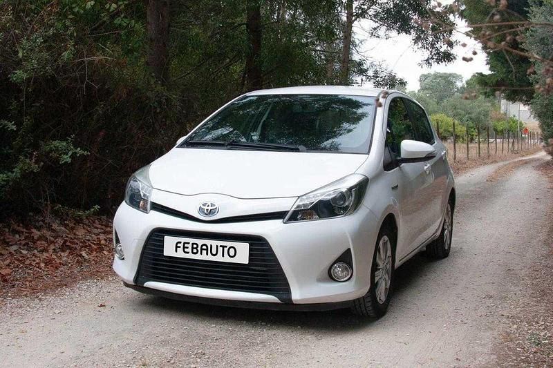Branco Usado 2014 Toyota Yaris | € 12.500 (Preço justo) - Imagem 1/4