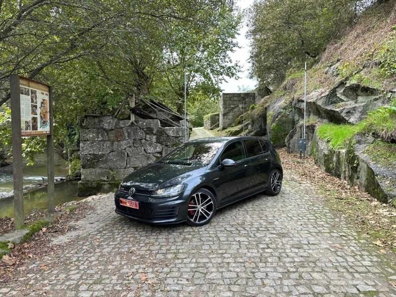 Cinzento Usado 2015 VW Golf VII | € 19.500 (Preço justo) - Imagem 1/4