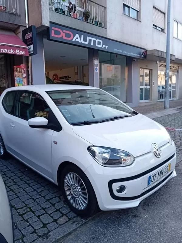 Branco Usado 2012 VW up! Citadino | € 6.490 (Preço justo) - Imagem 1/2