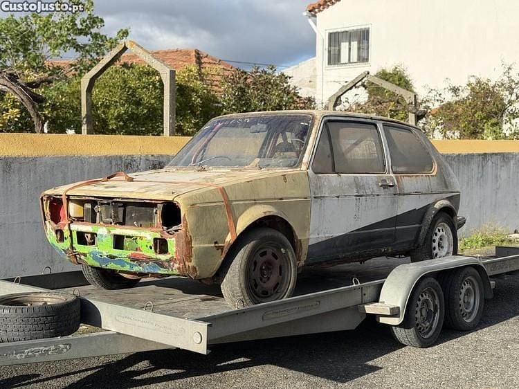 Branco Usado 1982 VW Golf I GTI Citadino | € 4.500 - Imagem 1/1