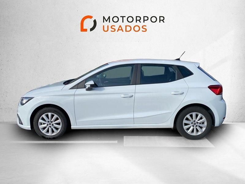 Usado Seat Ibiza Style 110 HP (80 kW) 2023 Branco Sedan