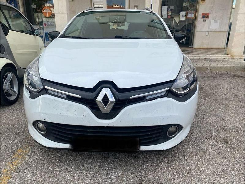 Usado 2015 Renault Clio IV Sedan | € 3.200 - Imagem 1/4