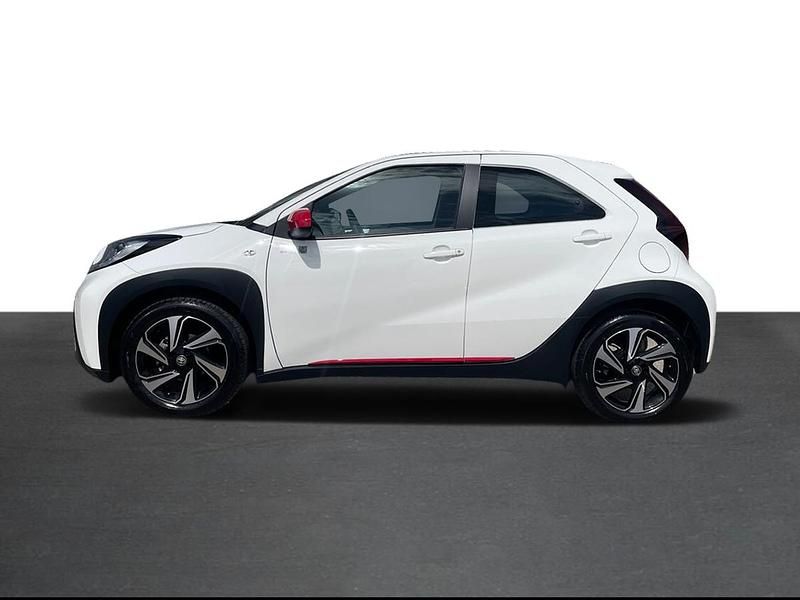Usado Toyota Aygo X X-play 72 HP (52 kW) 2024 Branco (sólida) SUV