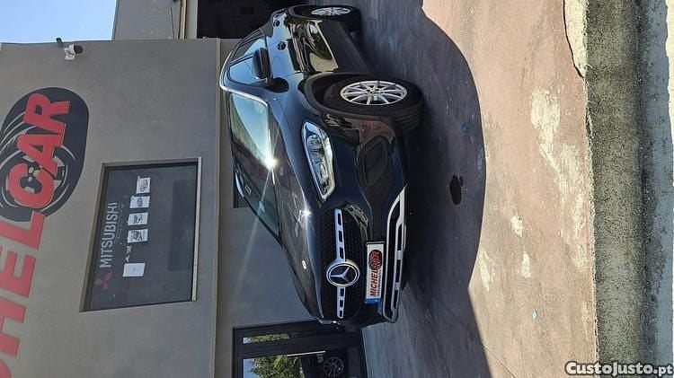 Preto Usado 2022 Mercedes GLA180 SUV | € 34.999 (Super Preço) - Imagem 1/1