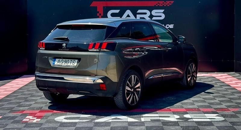 Usado Peugeot 3008 Allure 130 HP (95 kW) 2019 Cinzento Carrinha