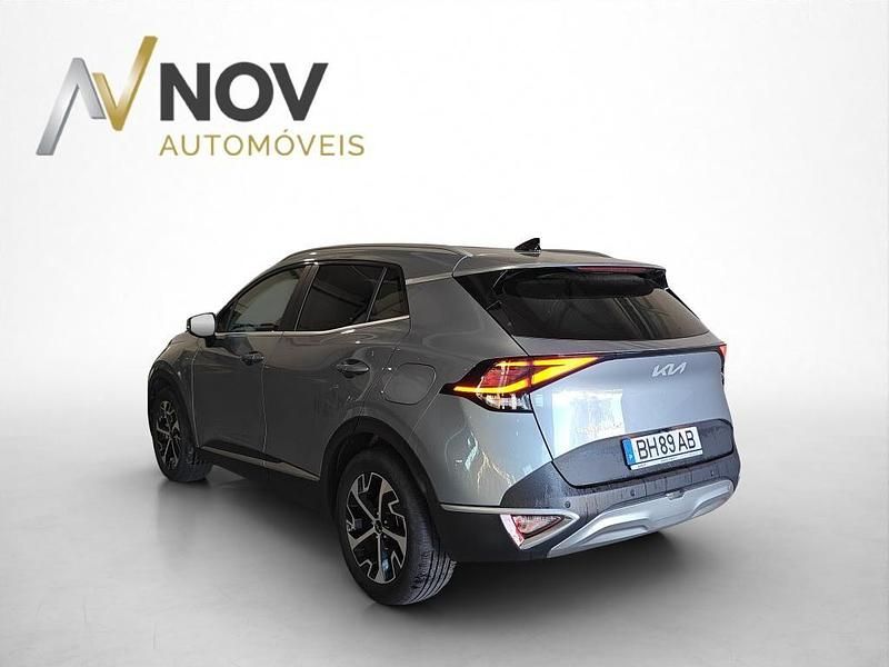 Usado Kia Sportage 150 HP (110 kW) 2024 Cinza SUV