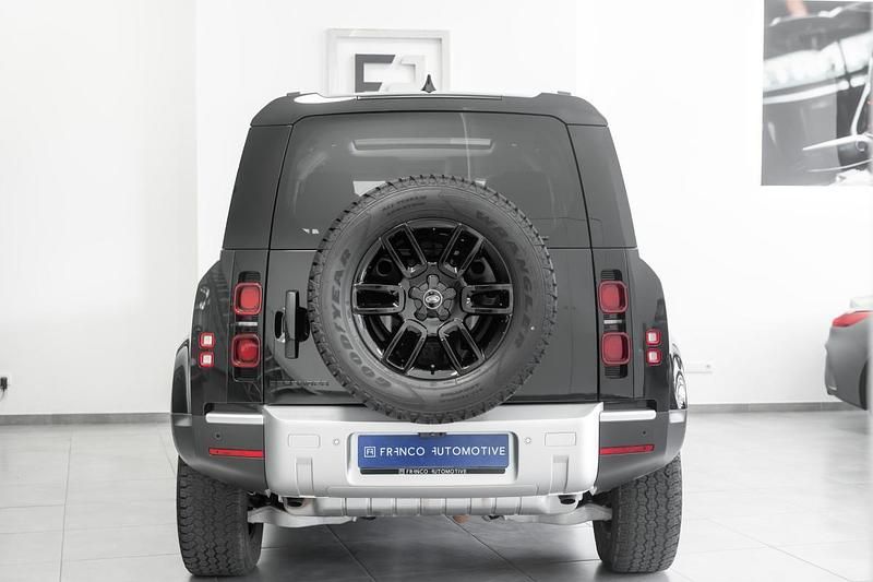 Usado Land Rover Defender 300 HP (220 kW) 2024 Preto SUV