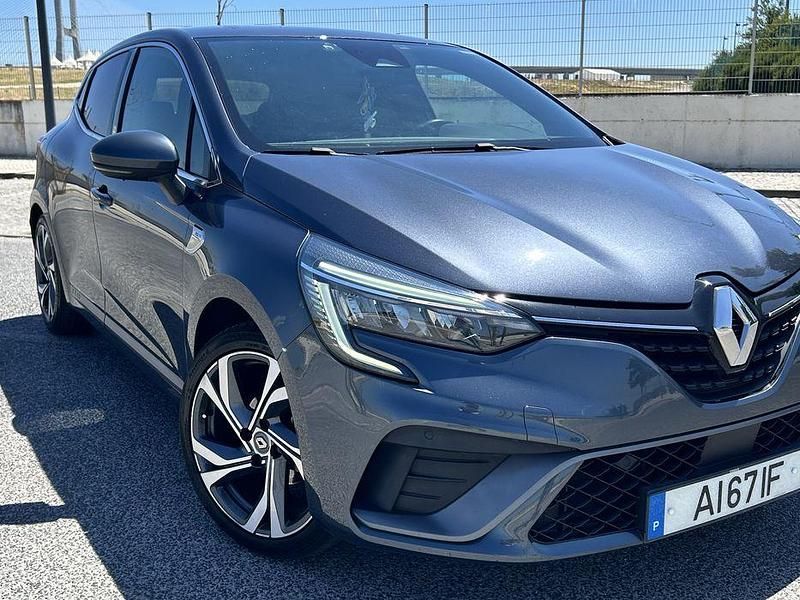 Usado 2021 Renault Clio V RS Line Sedan | € 14.800 (Preço justo) - Imagem 1/4