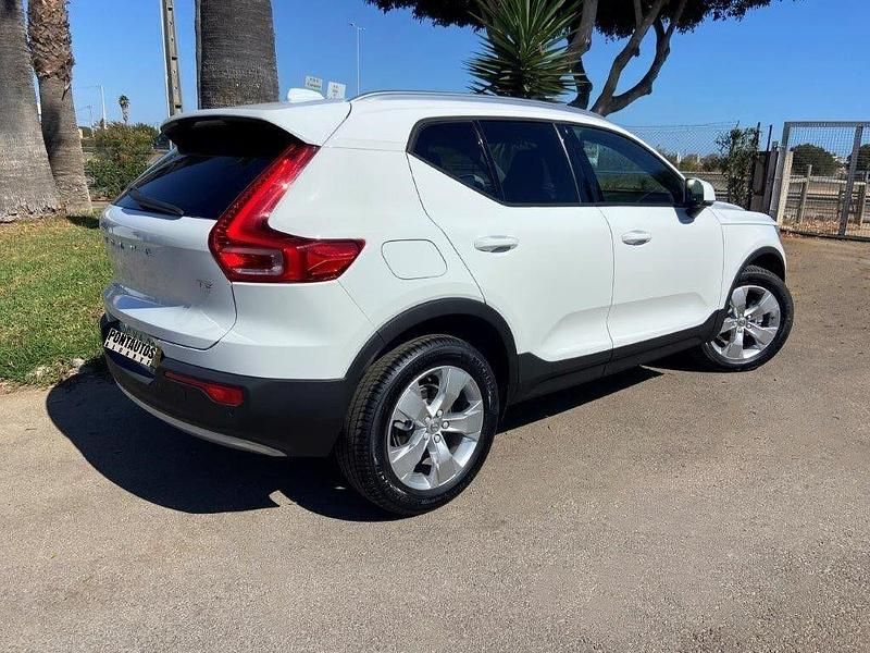 Usado Volvo XC40 Momentum 156 HP (114 kW) 2019 Branco SUV