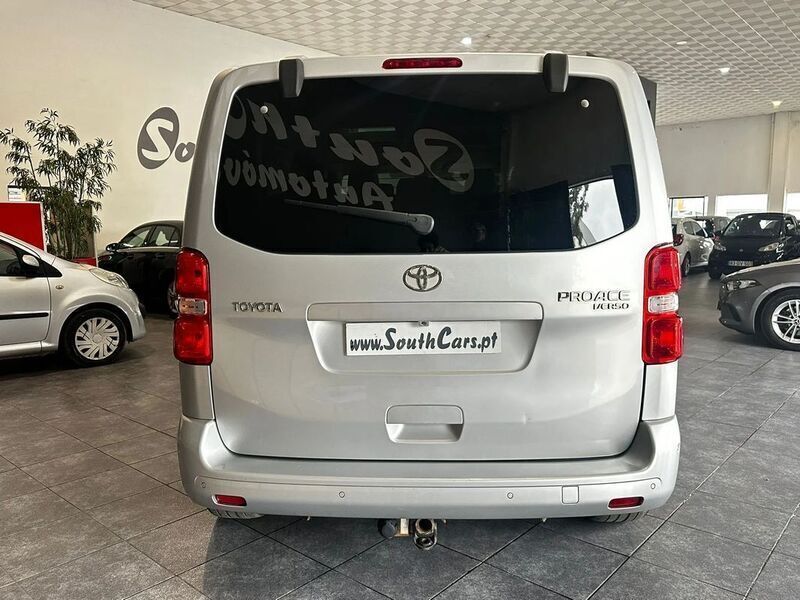 Usado Toyota Proace Verso Team 150 HP (110 kW) 2019 Cinza Carrinha