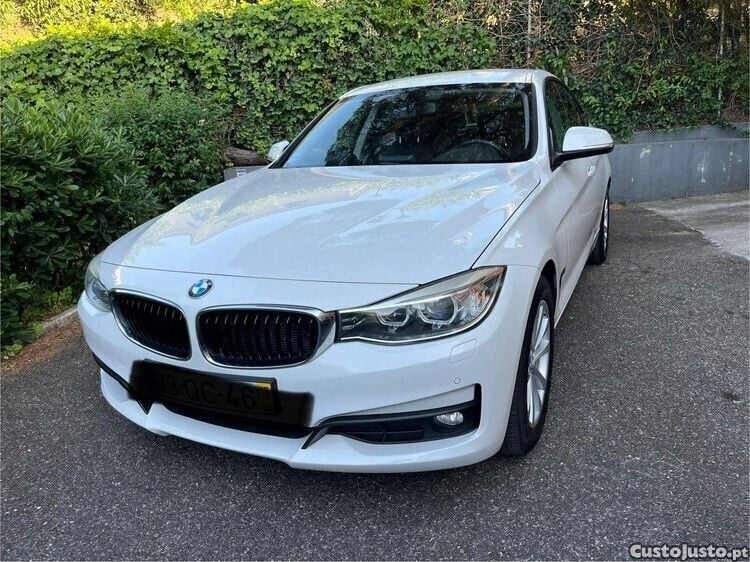 Branco Usado 2015 BMW 318 Gran Turismo Luxury Line | € 15.900 - Imagem 1/1