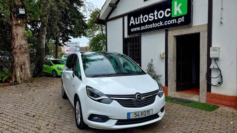Usado Opel Zafira Life Innovation 136 HP (100 kW) 2019 Branco Monovolume