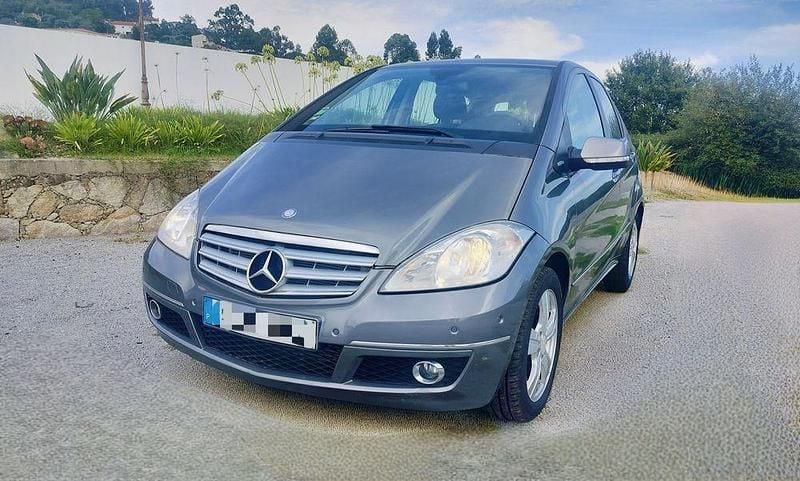 Usado 2011 Mercedes A150 Sedan | € 5.499 - Imagem 1/4