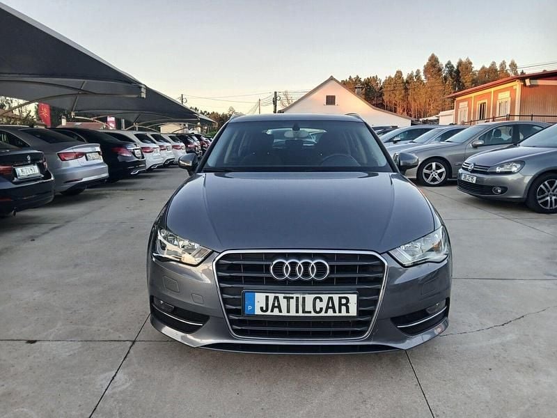 Cinza Usado 2015 Audi A3 Citadino | € 16.800 (Preço justo) - Imagem 1/4