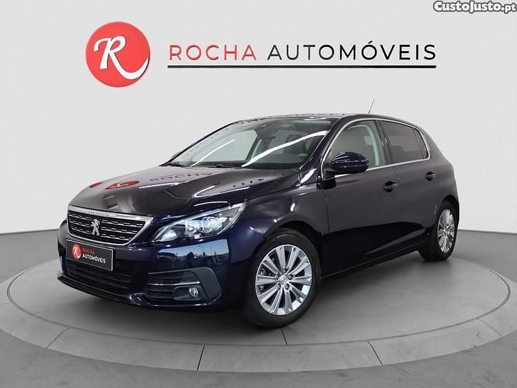 Azul Usado 2017 Peugeot 308 Allure Citadino | € 11.490 (Bom preço) - Imagem 1/1