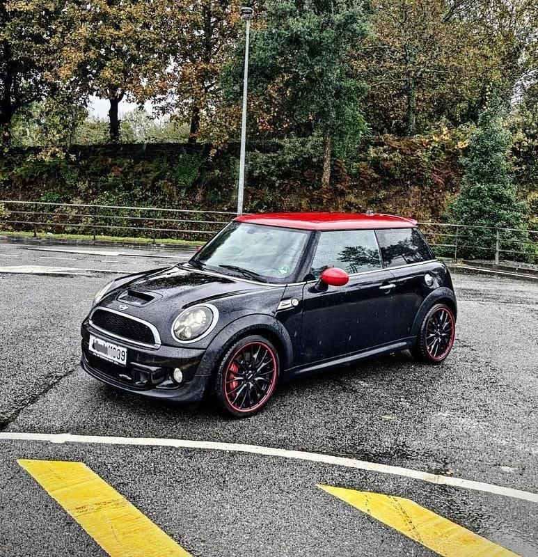 Preto Usado 2012 Mini Cooper Citadino | € 14.999 (Caro) - Imagem 1/4