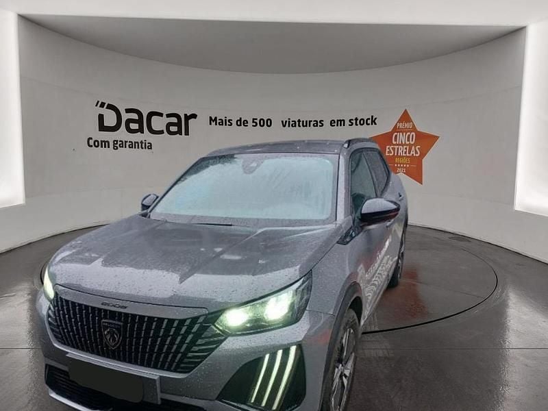 Cinzento Usado 2024 Peugeot e-2008 Allure SUV | € 25.899 (Bom preço) - Imagem 1/4