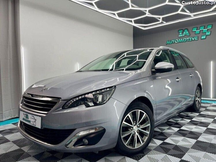 Cinza Usado 2015 Peugeot 308 Allure | € 10.250 (Bom preço) - Imagem 1/1