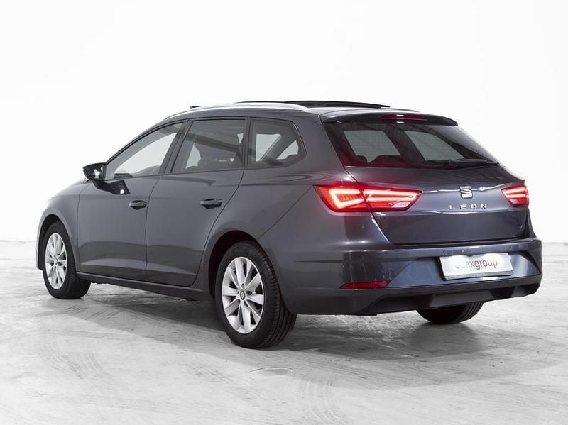 Usado Seat Leon ST 115 HP (84 kW) 2020 Cinzento Carrinha