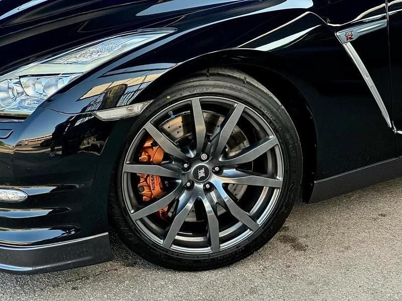 Usado Nissan GT-R Black Edition 550 HP (404 kW) 2014 Preto Coupé