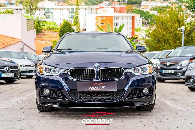 Preto Usado 2015 BMW 318 Carrinha | € 19.950 - Imagem 1/4