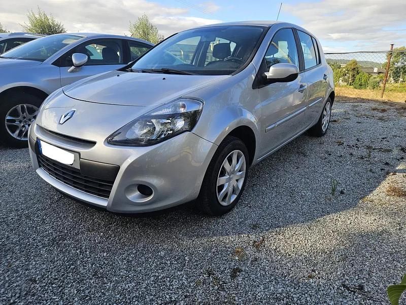 Cinza Usado 2010 Renault Clio II | € 6.750 (Caro) - Imagem 1/3