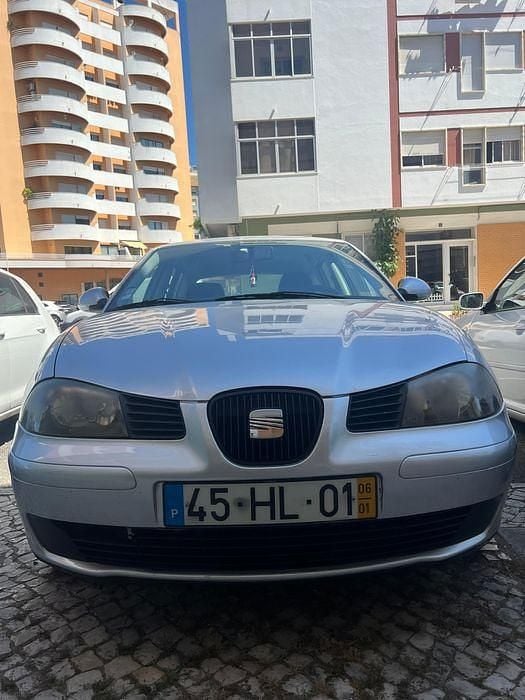 Cinzento Usado 2006 Seat Ibiza Sedan | € 3.250 (Bom preço) - Imagem 1/4