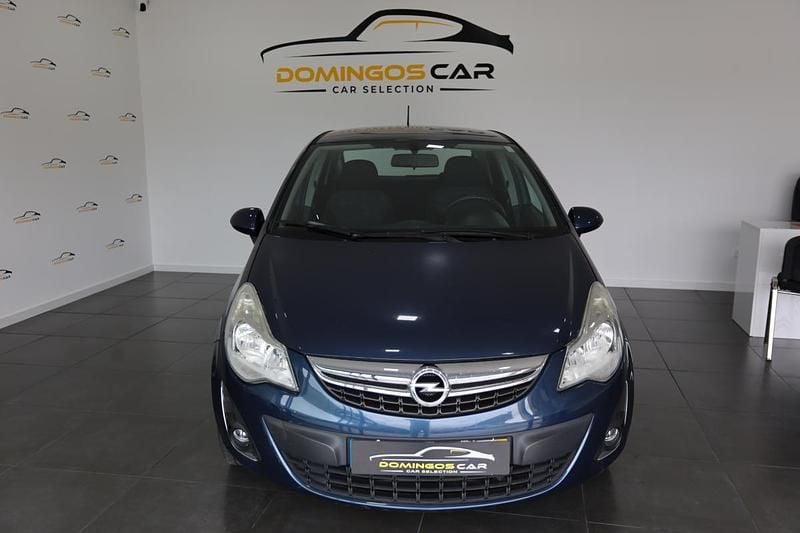 Usado Opel Corsa 95 HP (69 kW) 2012 Azul Citadino