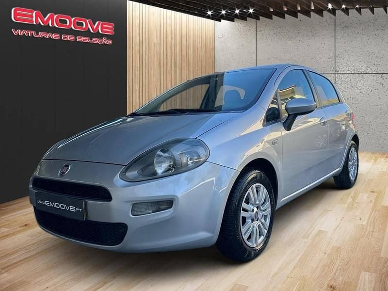 Cinza Usado 2013 Fiat Punto Easy Citadino | € 6.980 (Preço elevado) - Imagem 1/4