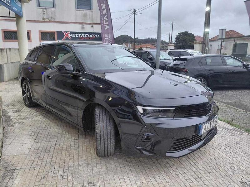 Usado Opel Astra Sport 130 HP (95 kW) 2024 Preto Carrinha