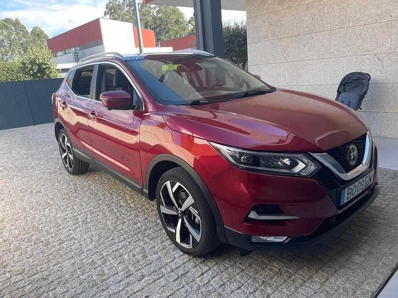 Vermelho Usado 2019 Nissan Qashqai SUV | € 18.500 (Bom preço) - Imagem 1/4