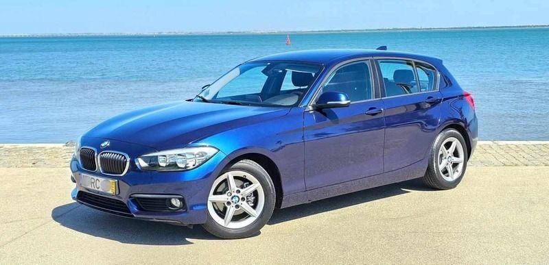 Azul Usado 2016 BMW 116 Citadino | € 13.990 (Bom preço) - Imagem 1/4