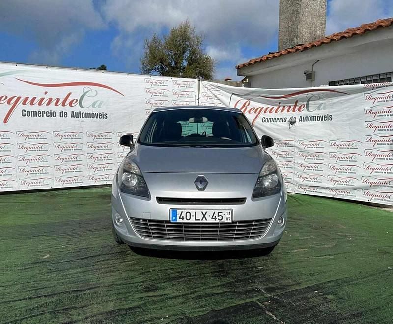 Usado Renault Grand Scénic III Dynamique 110 HP (80 kW) 2011 Cinzento Monovolume