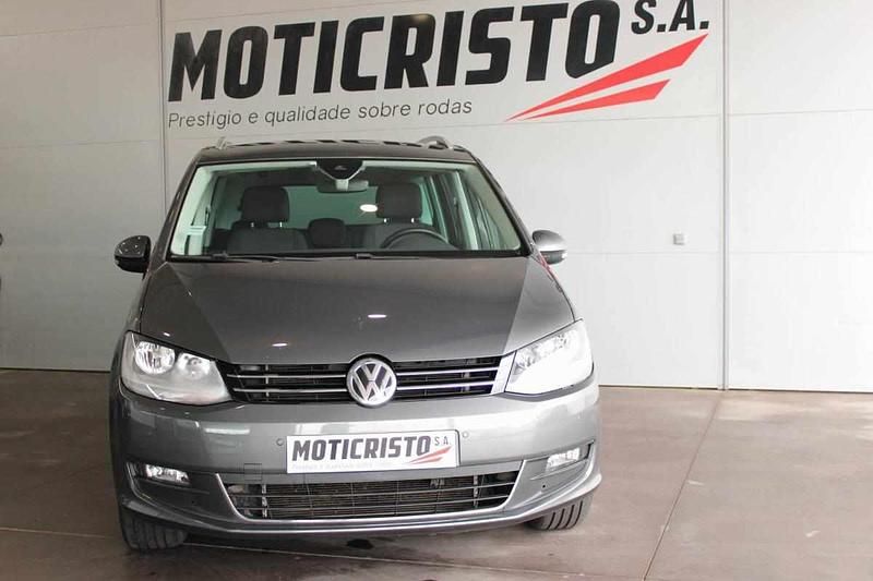Usado VW Sharan 150 HP (110 kW) 2020 Cinzento Monovolume