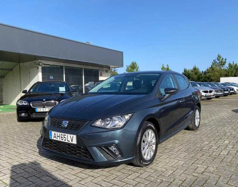 Cinzento Usado 2021 Seat Ibiza Style | € 13.490 (Bom preço) - Imagem 1/4