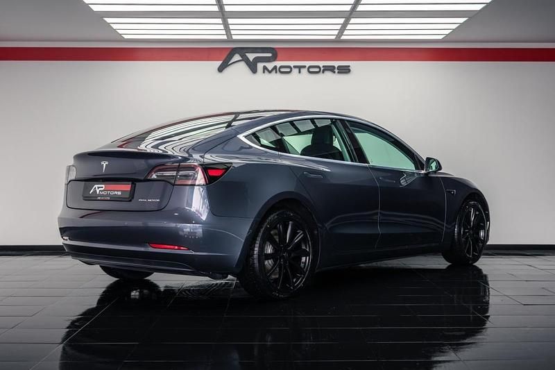 Usado Tesla Model 3 Long Range AWD 353 kW (480 HP) 2019 Cinzento Sedan