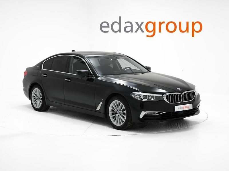Preto Usado 2017 BMW 530 iPerformance Sedan | € 23.490 - Imagem 1/4