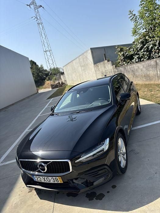 Usado 2019 Volvo V60 Carrinha | € 22.900 (Bom preço) - Imagem 1/4