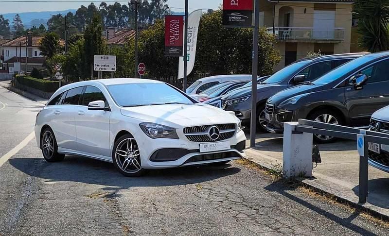 Branco Usado 2017 Mercedes CLA180 Sedan | € 23.950 (Caro) - Imagem 1/1