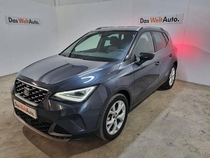 Cinza Usado 2024 Seat Arona FR SUV | € 20.490 (Preço elevado) - Imagem 1/4