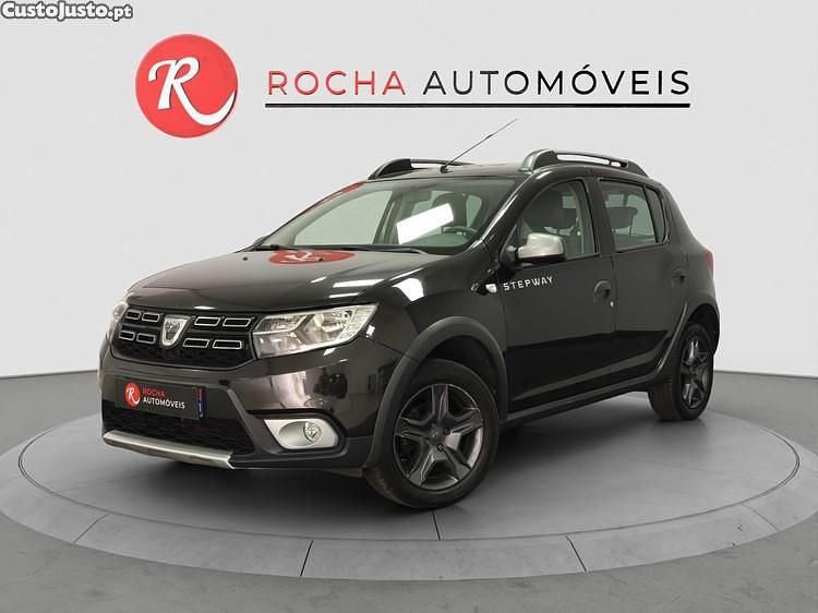 Preto Usado 2016 Dacia Sandero Stepway Citadino | € 10.999 (Preço justo) - Imagem 1/1