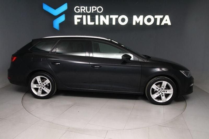 Preto Usado 2020 Seat Leon FR Carrinha | € 16.740 (Preço justo) - Imagem 1/4